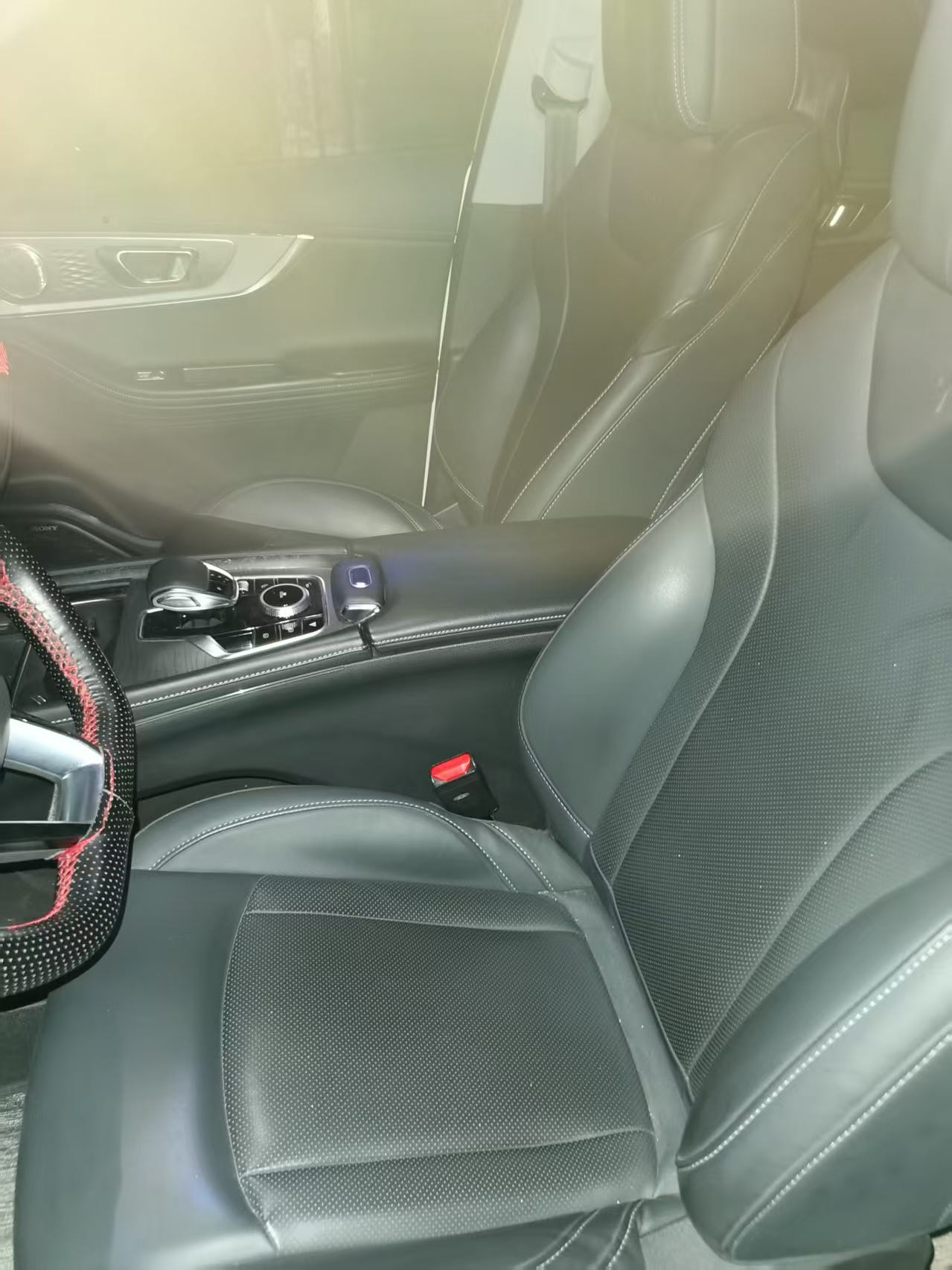 奇瑞 2022款 瑞虎8 PRO 2.0T 390T 两驱天穹版5座