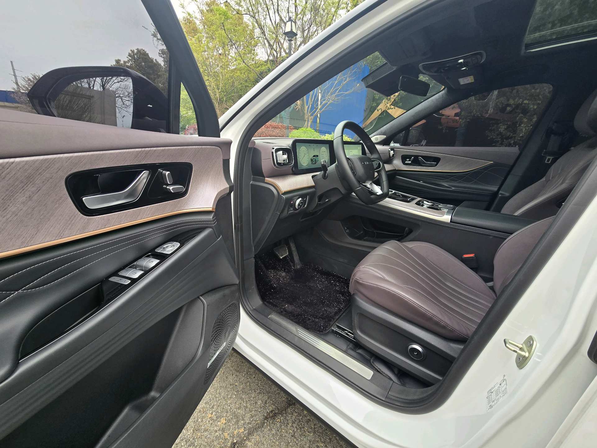 Chery 2025 Tiggo 9 2.0T 2WD Premium 5-Seater