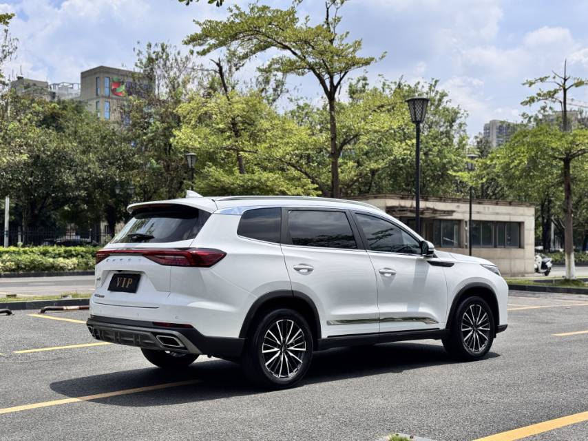 奇瑞 2024款 瑞虎8 PRO 1.6T 290T 冠军版两驱巅峰版5座