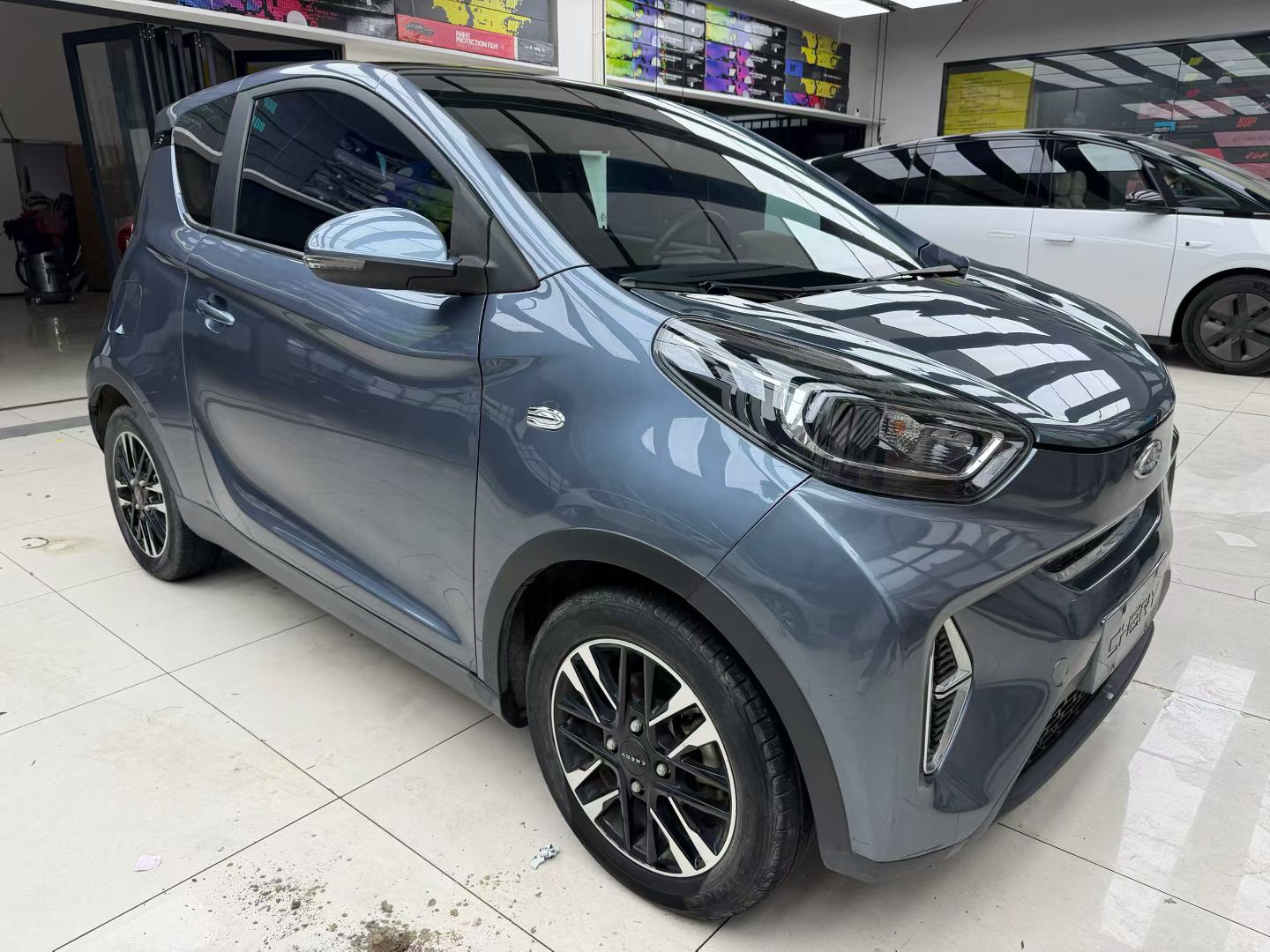 奇瑞 2022款 eQ1 甜粉款 半糖版 磷酸铁锂 30kW 301km(改款)