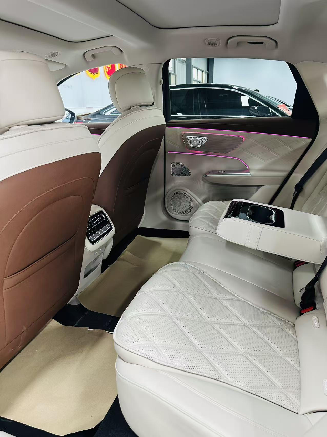 Chery 2025 Fengyun A9L 1.5T 4WD High-Performance Peak Edition