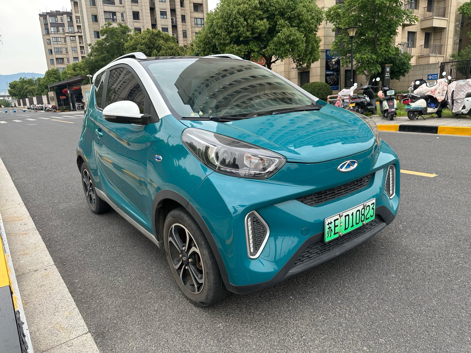 奇瑞 2021款 eQ1 15万蚁粉款 新蚁炫版 磷酸铁锂
