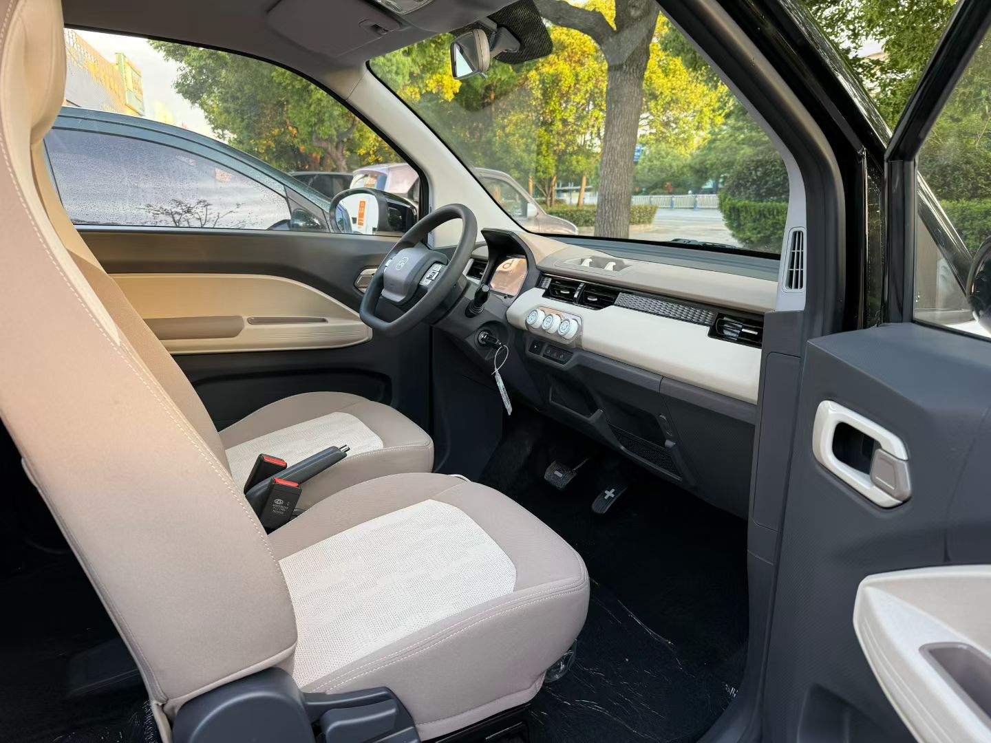 Chery 2024 QQ Ice Cream Youth Edition 205km Milkshake