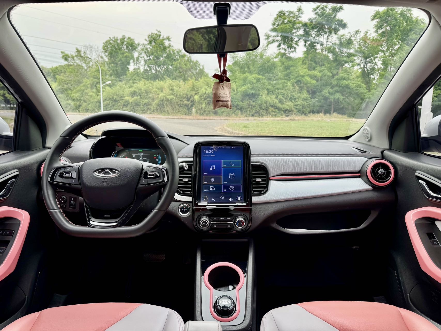 Chery 2022 eQ1 Sweet Pink Half Sugar Edition Ternary Lithium 28.8kWh 30kW 301km (Facelift)