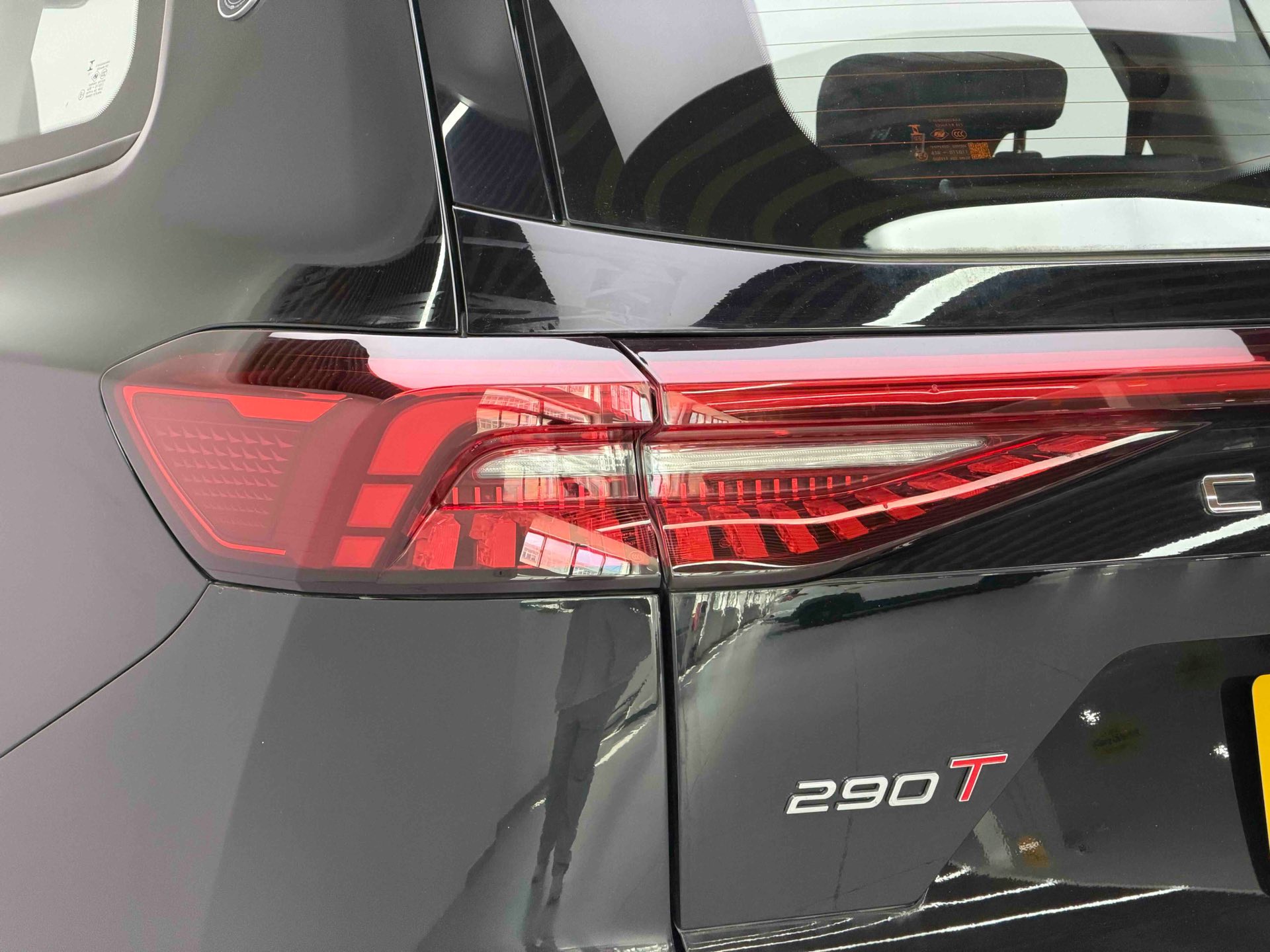 奇瑞 2025款 瑞虎8 PLUS 1.6TGDI 290TGDI 豪华型