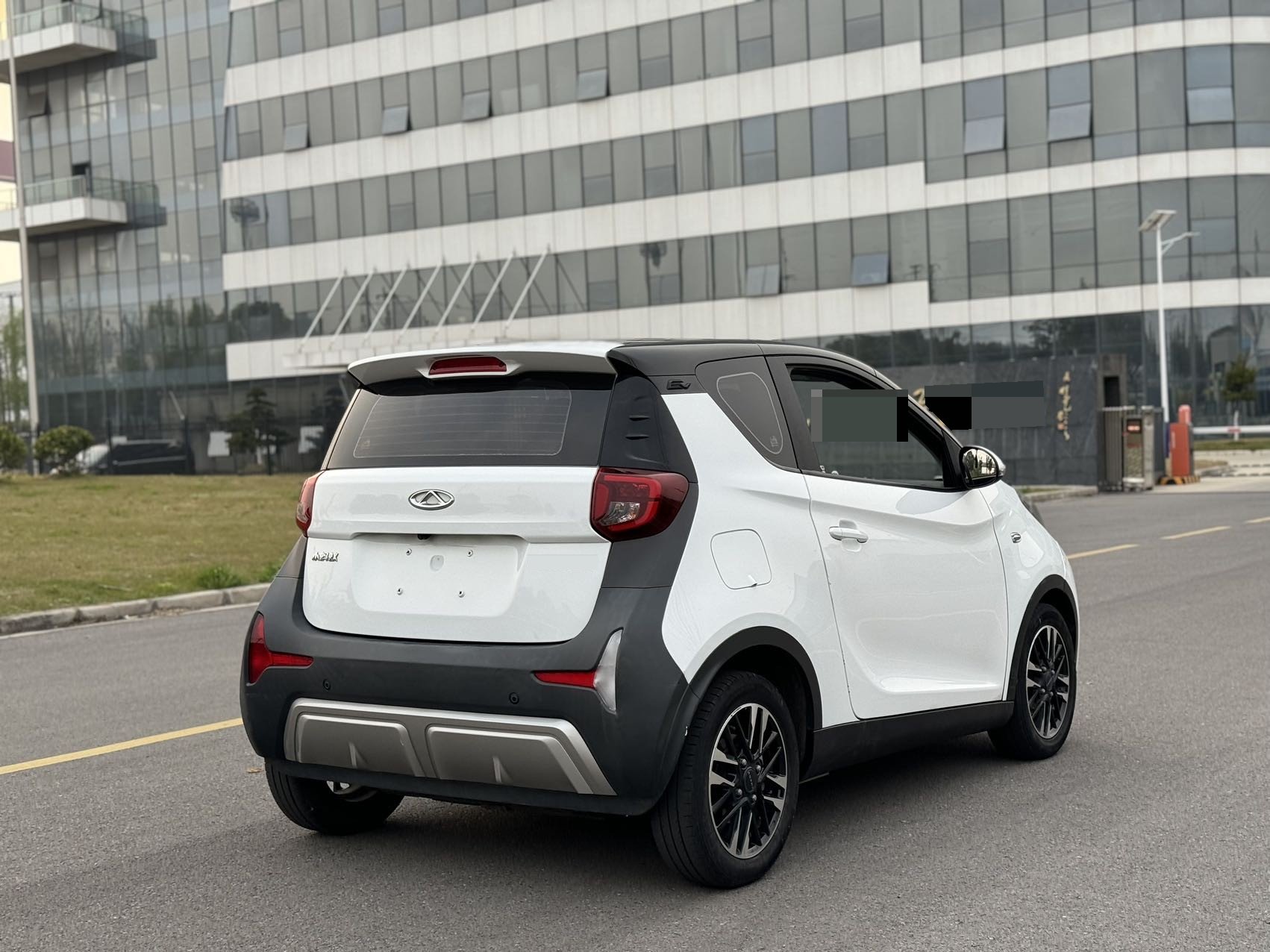 Chery 2022 eQ1 Sweet Pink Full Sugar Edition LFP 30.7kWh 30kW 301km (Facelift 2)