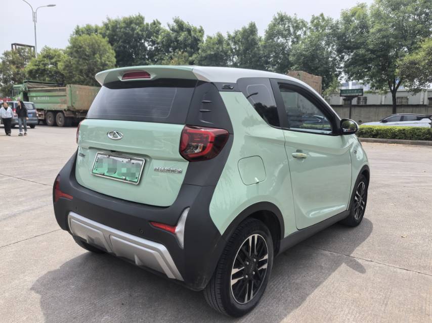 奇瑞 2022款 eQ1 甜粉款 半糖版 磷酸铁锂 30kW 301km(改款)
