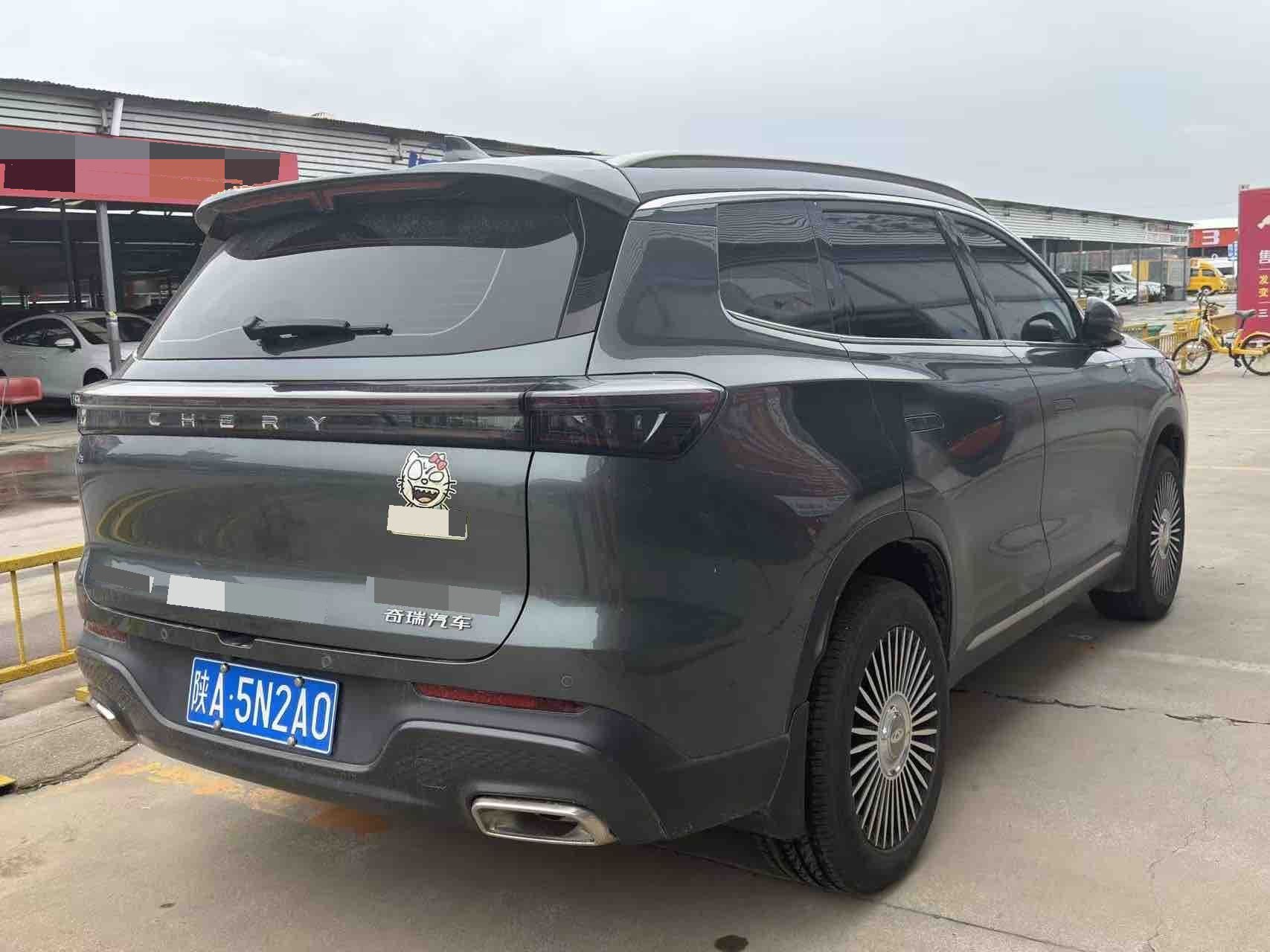 奇瑞 2025款 瑞虎8 PRO 1.6T 290T 两驱尊贵版