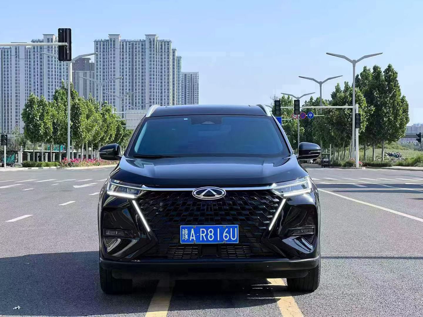 奇瑞 2025款 瑞虎8 PRO 1.6T 290T 两驱尊贵版