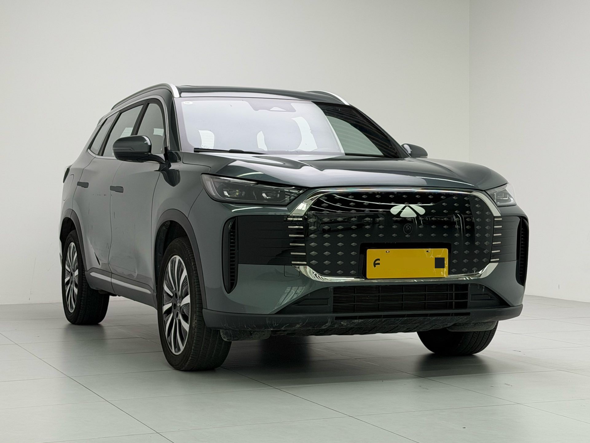奇瑞 2025款 风云T8 1.5T 130km 尊享版5座