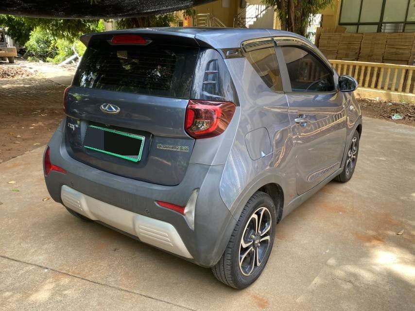 奇瑞 2022款 eQ1 甜粉款 半糖版 磷酸铁锂 30kW 301km