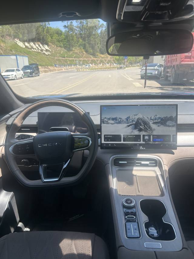 Chery 2025 Tiggo 8 PLUS C-DM 1.5T 90KM Premium 5-Seater