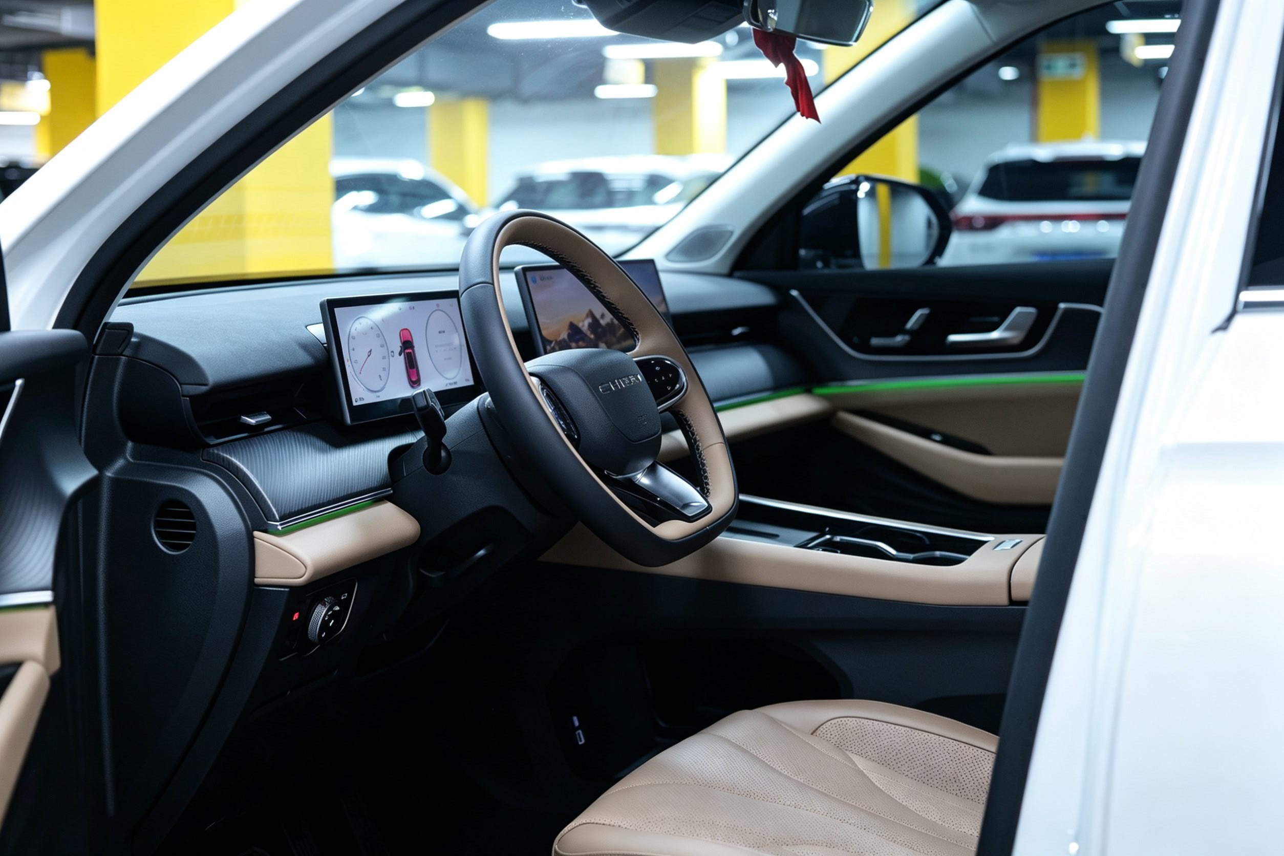 Chery 2024 Tiggo 8 L 2.0T 2WD Luxury 7-Seater