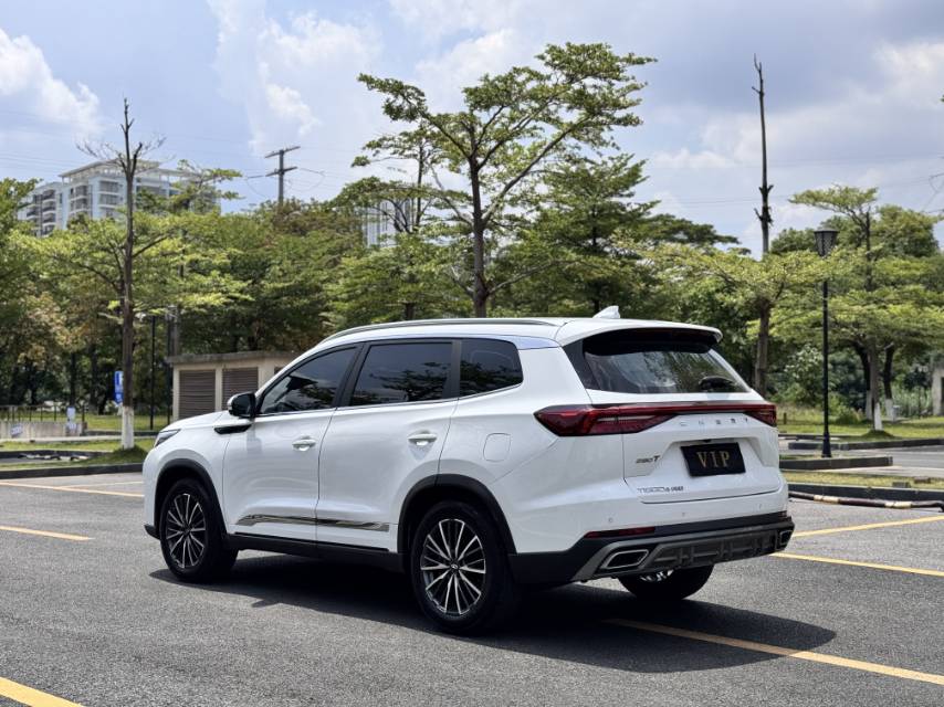 奇瑞 2024款 瑞虎8 PRO 1.6T 290T 冠军版两驱巅峰版5座