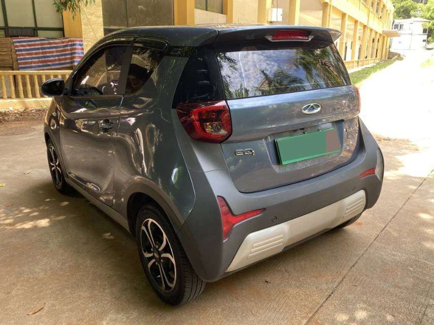 奇瑞 2022款 eQ1 甜粉款 半糖版 磷酸铁锂 30kW 301km