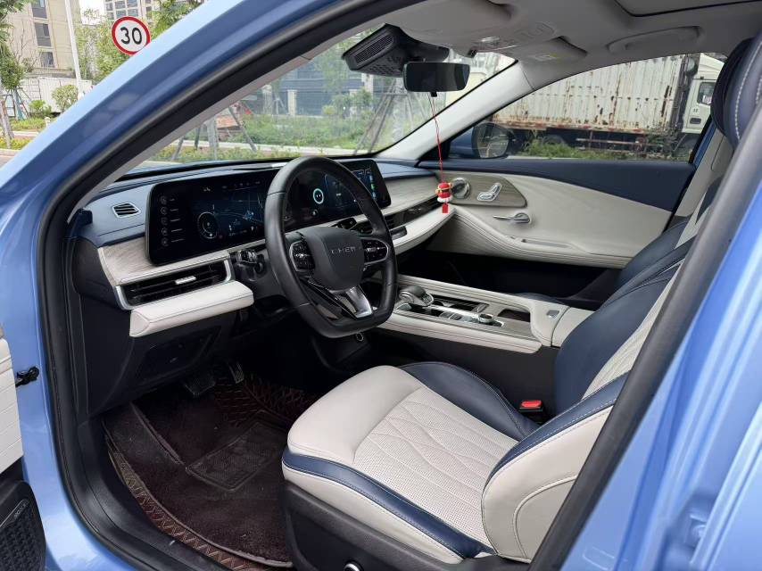 奇瑞 2022款 艾瑞泽8 1.6T 臻