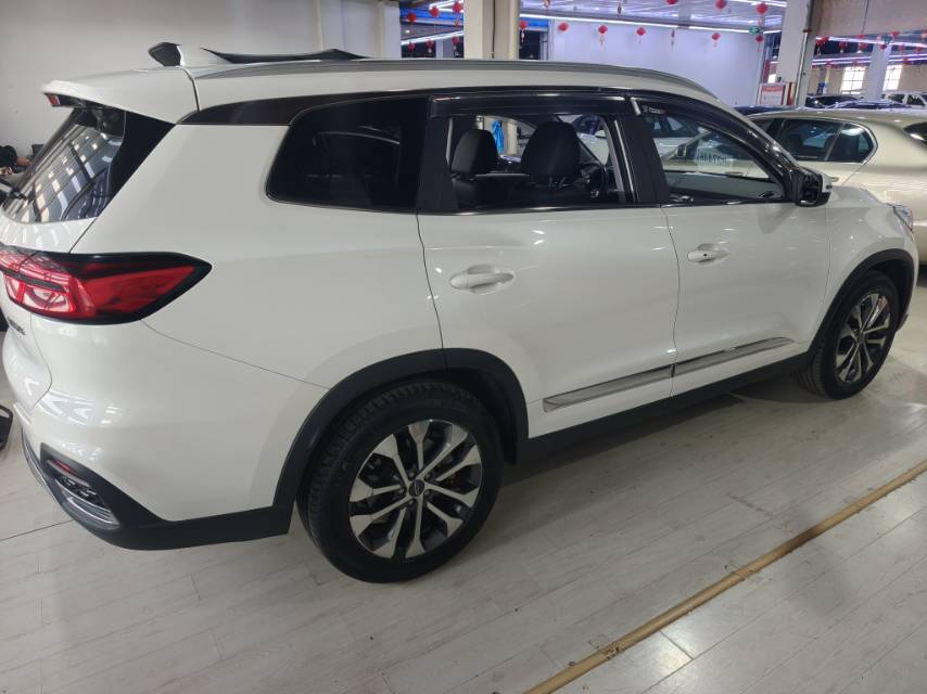 奇瑞 2018款 瑞虎8 1.5TCI 尊贵型5座