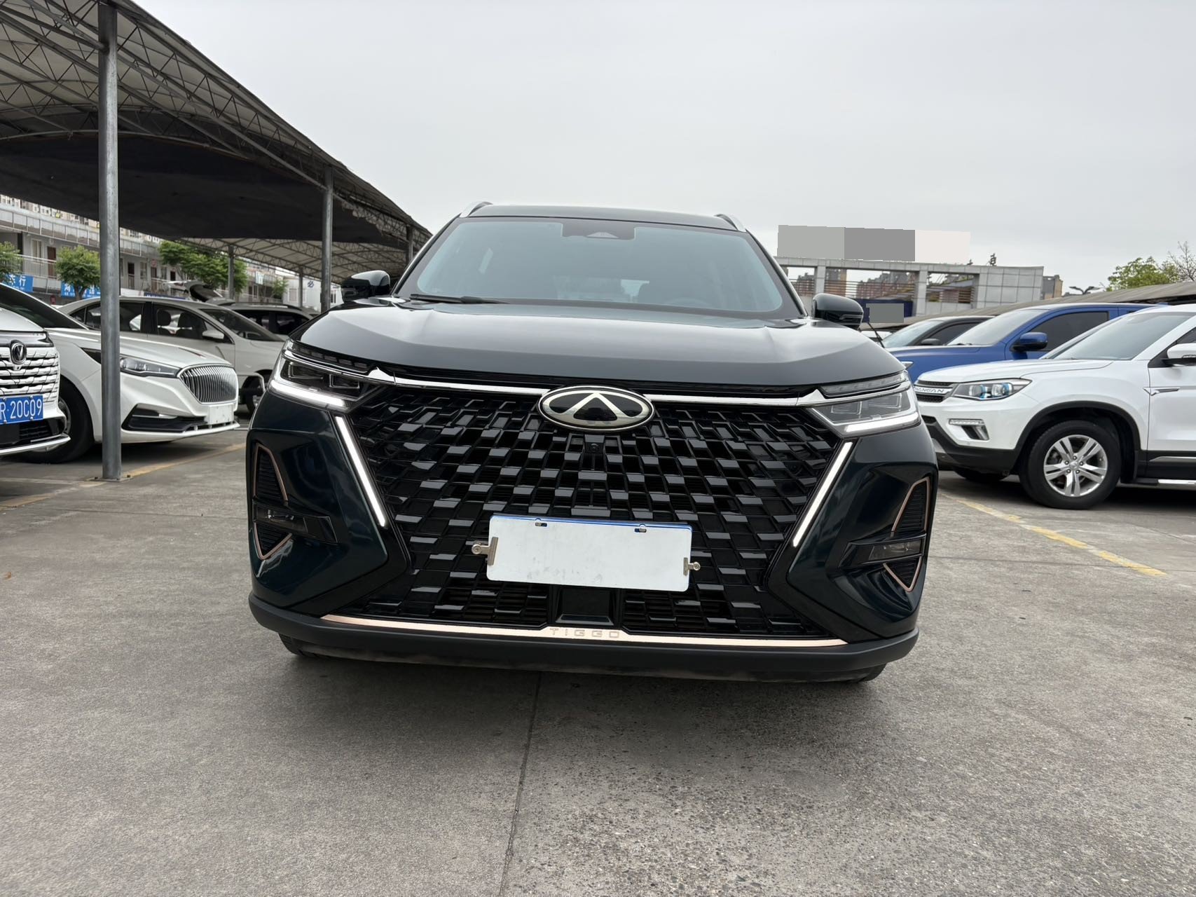 奇瑞 2024款 瑞虎8 PRO 2.0T 390T 冠军版两驱巅峰版5座