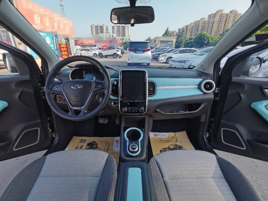 奇瑞 2021款 eQ1 15万蚁粉款 新蚁酷版 磷酸铁锂(改款)