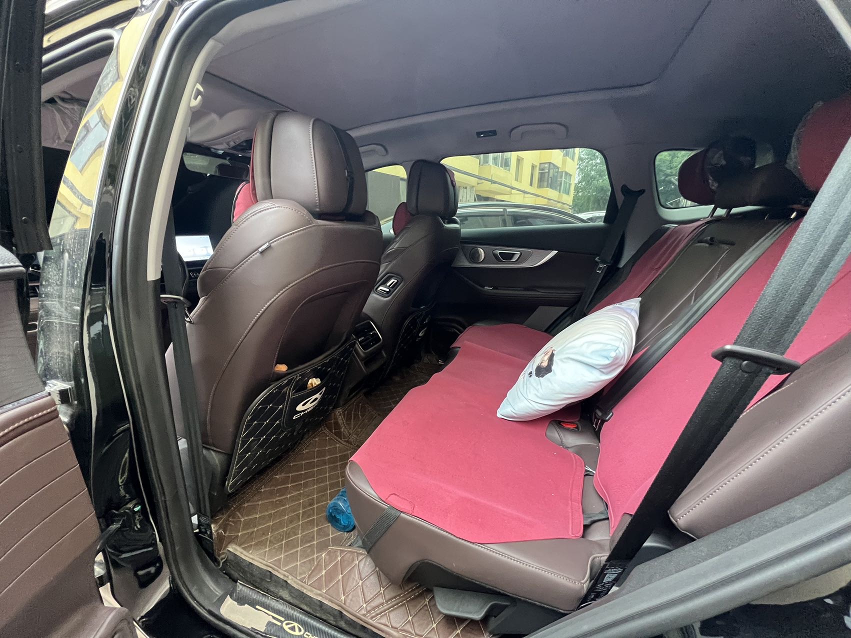 Chery 2024 Tiggo 8 PRO 2.0T 390T Champion Edition 2WD Peak 5-Seater