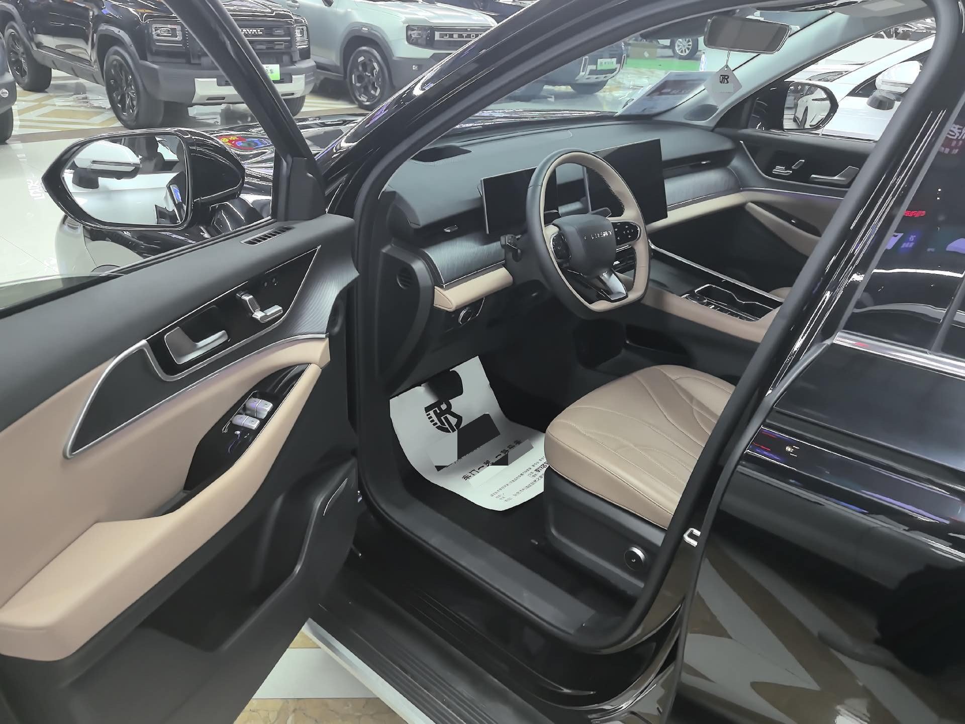 Chery 2024 Tiggo 8 L 2.0T 2WD Premium 7-Seater