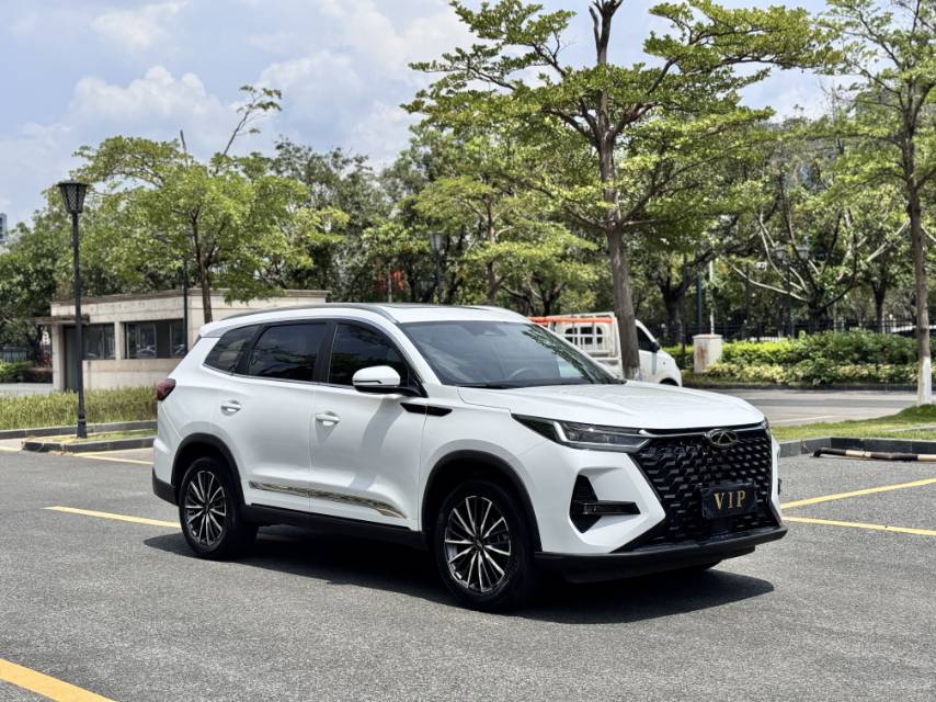 奇瑞 2024款 瑞虎8 PRO 1.6T 290T 冠军版两驱巅峰版5座