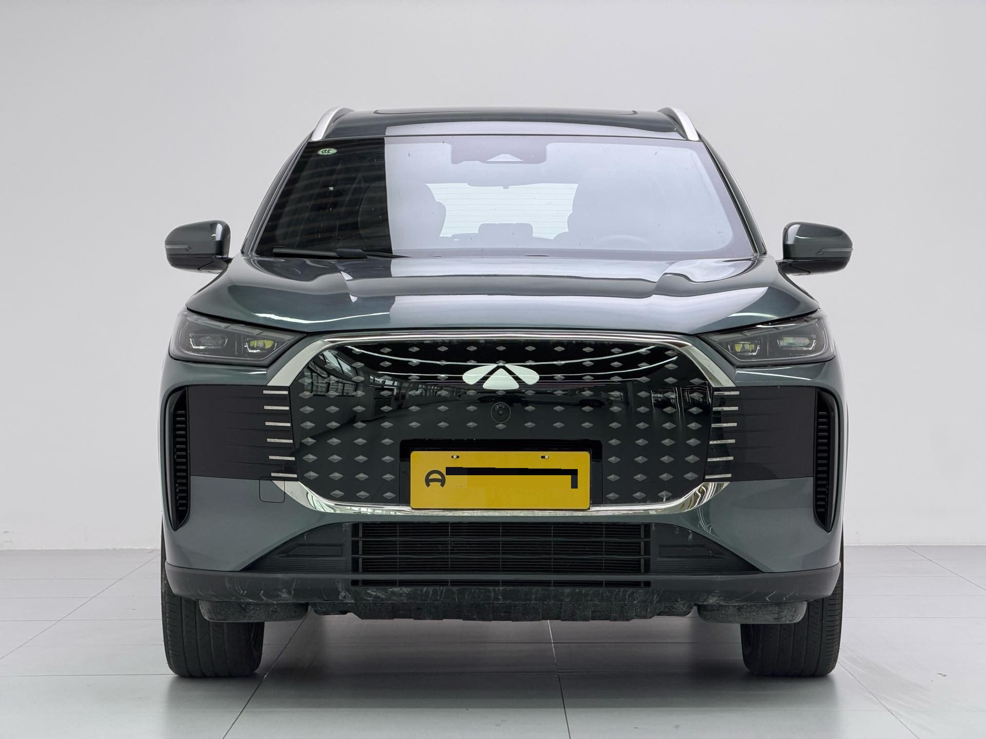 奇瑞 2025款 风云T8 1.5T 130km 尊享版5座