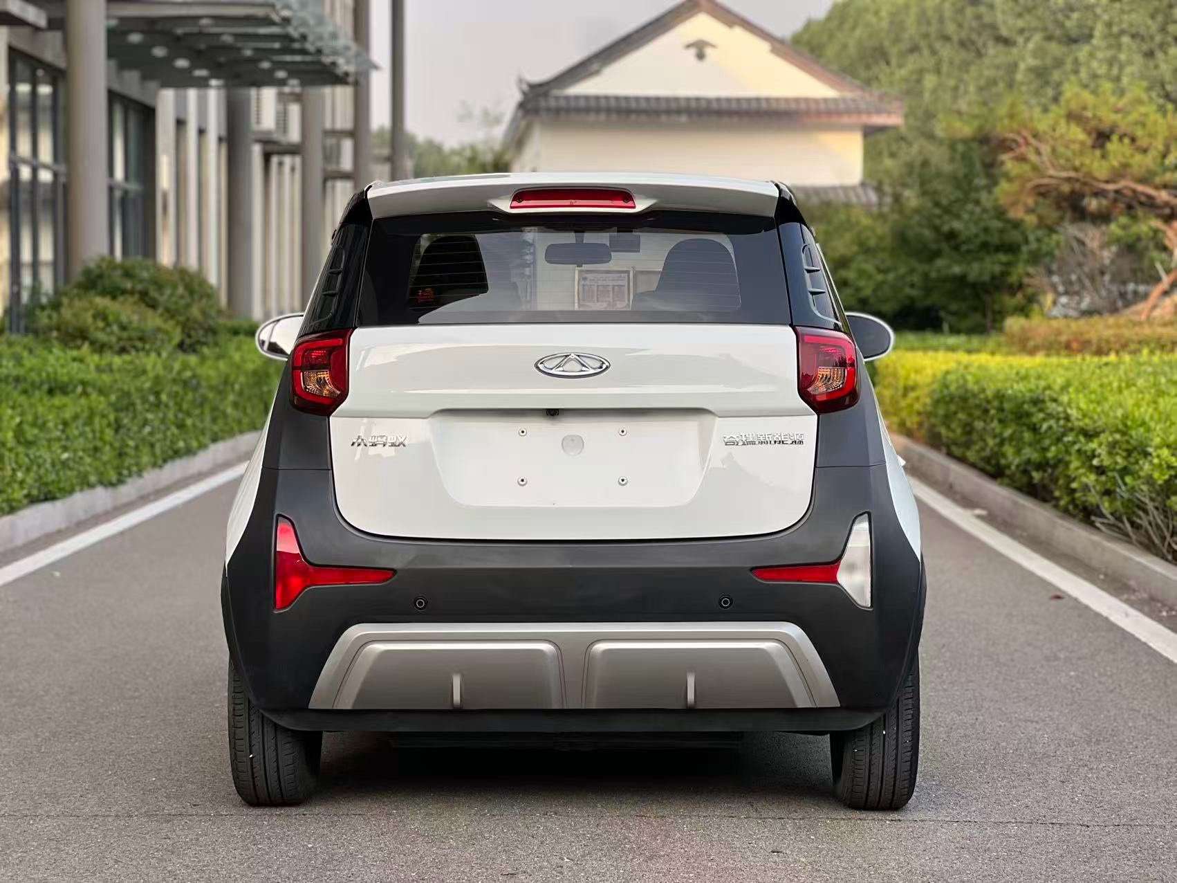 奇瑞 2022款 eQ1 甜粉款 微糖版 磷酸铁锂 30kW 301km