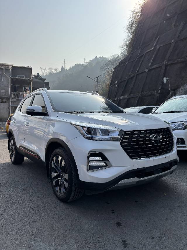 奇瑞 2021款 瑞虎5x 1.5T 无级 超级英雄版 豪华型