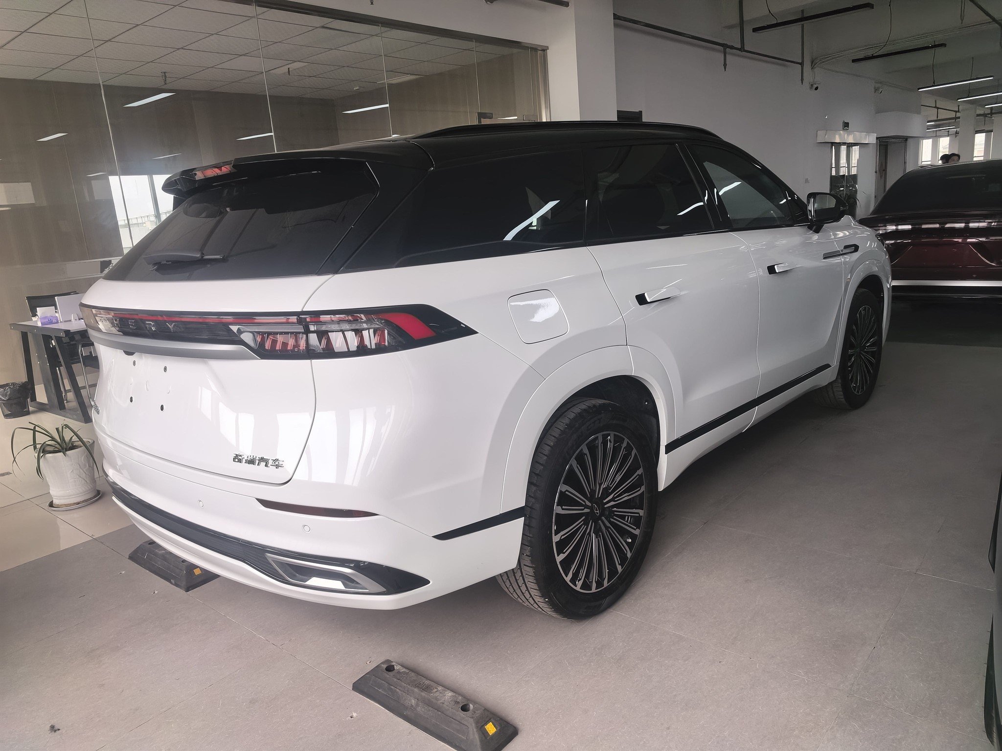奇瑞 2023款 瑞虎9 2.0T 两驱尊贵版5座