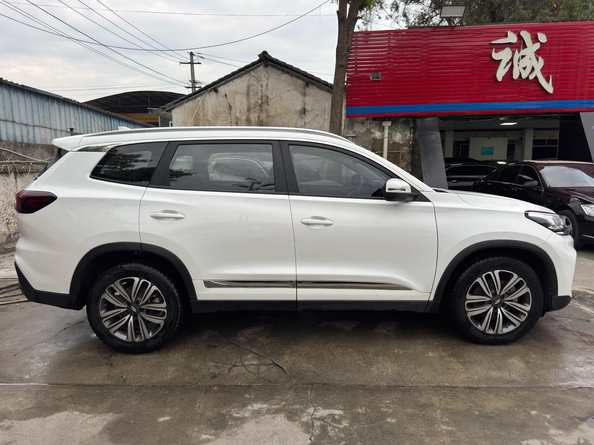 奇瑞 2019款 瑞虎8 1.6TGDI 290TGDI 精英型