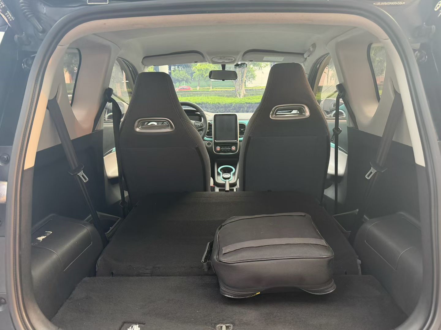 Chery 2021 eQ1 20万蚁粉款 才气版 LFP 301km