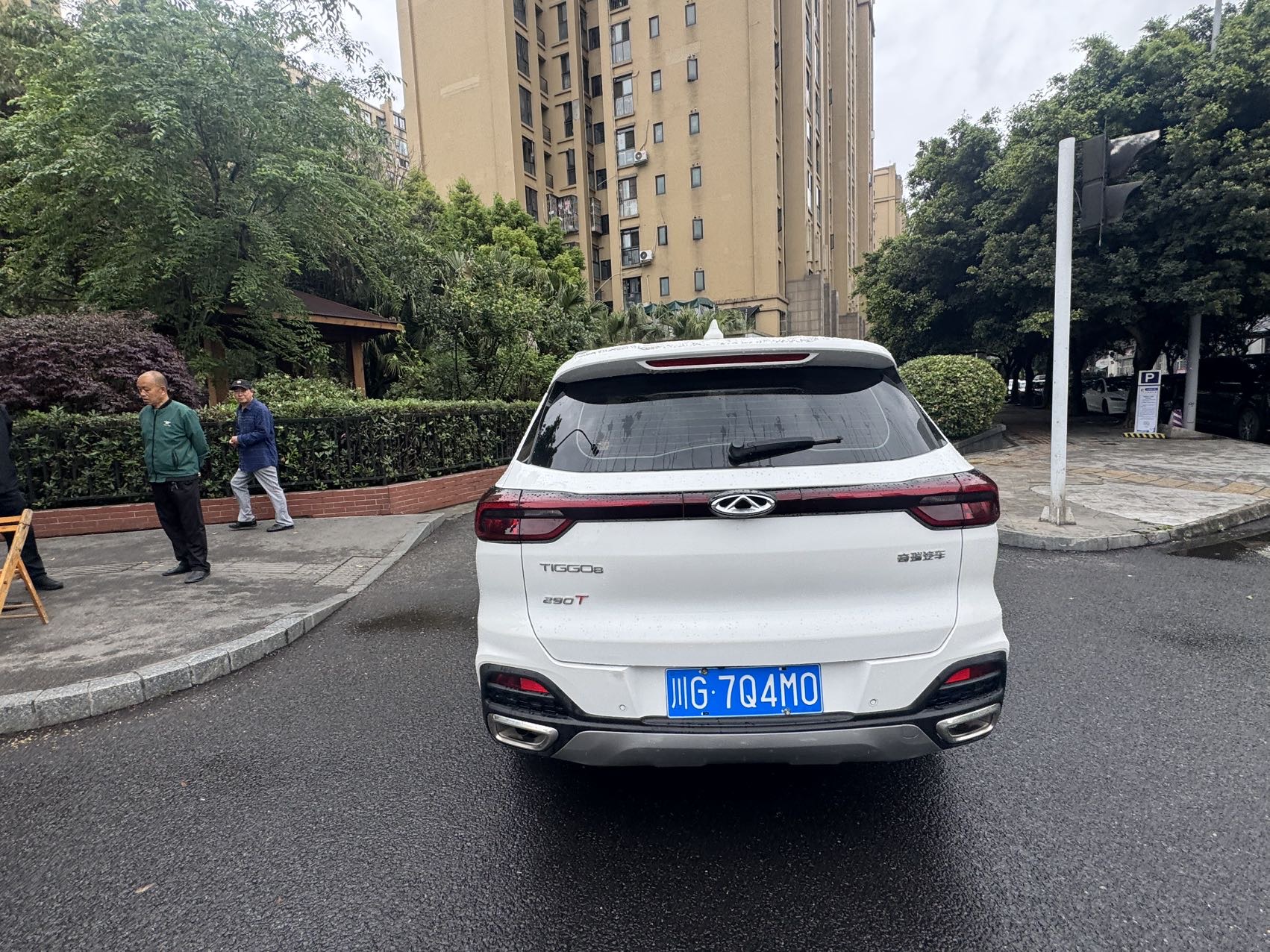 奇瑞 2019款 瑞虎8 1.6TGDI 290TGDI 精英型