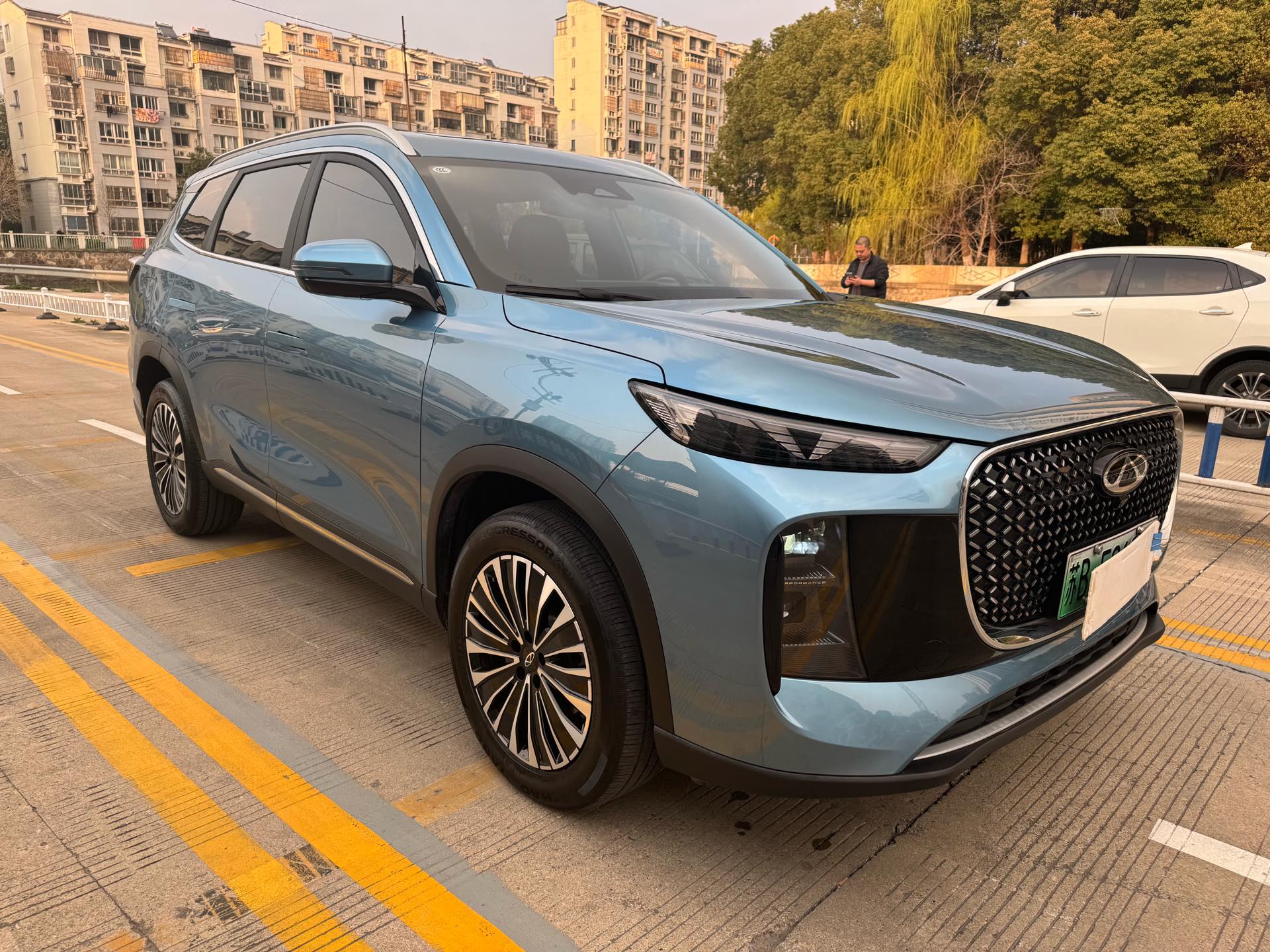 Chery 2022 Tiggo 8 PLUS Kunpeng e+ 1.5T Fengfan e+