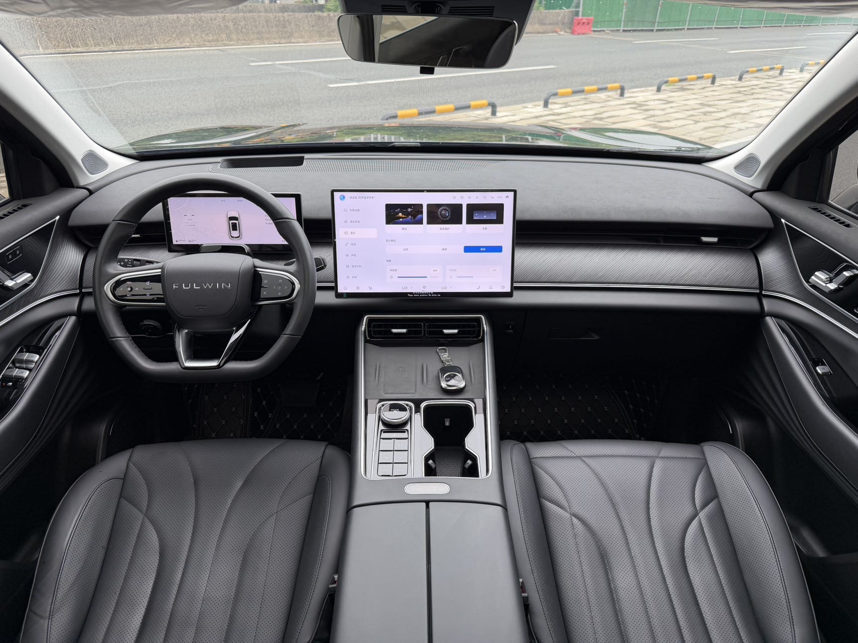 奇瑞 2024款 风云T9 C-DM 1.5T 120 长续航版旗舰型7座