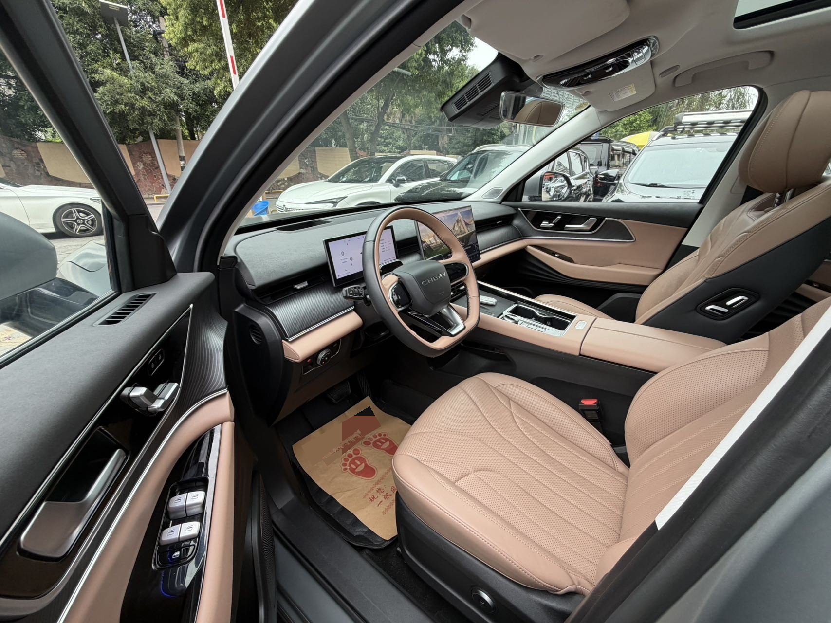 Chery 2024 Tiggo 8 L 2.0T 2WD Premium 5-Seater