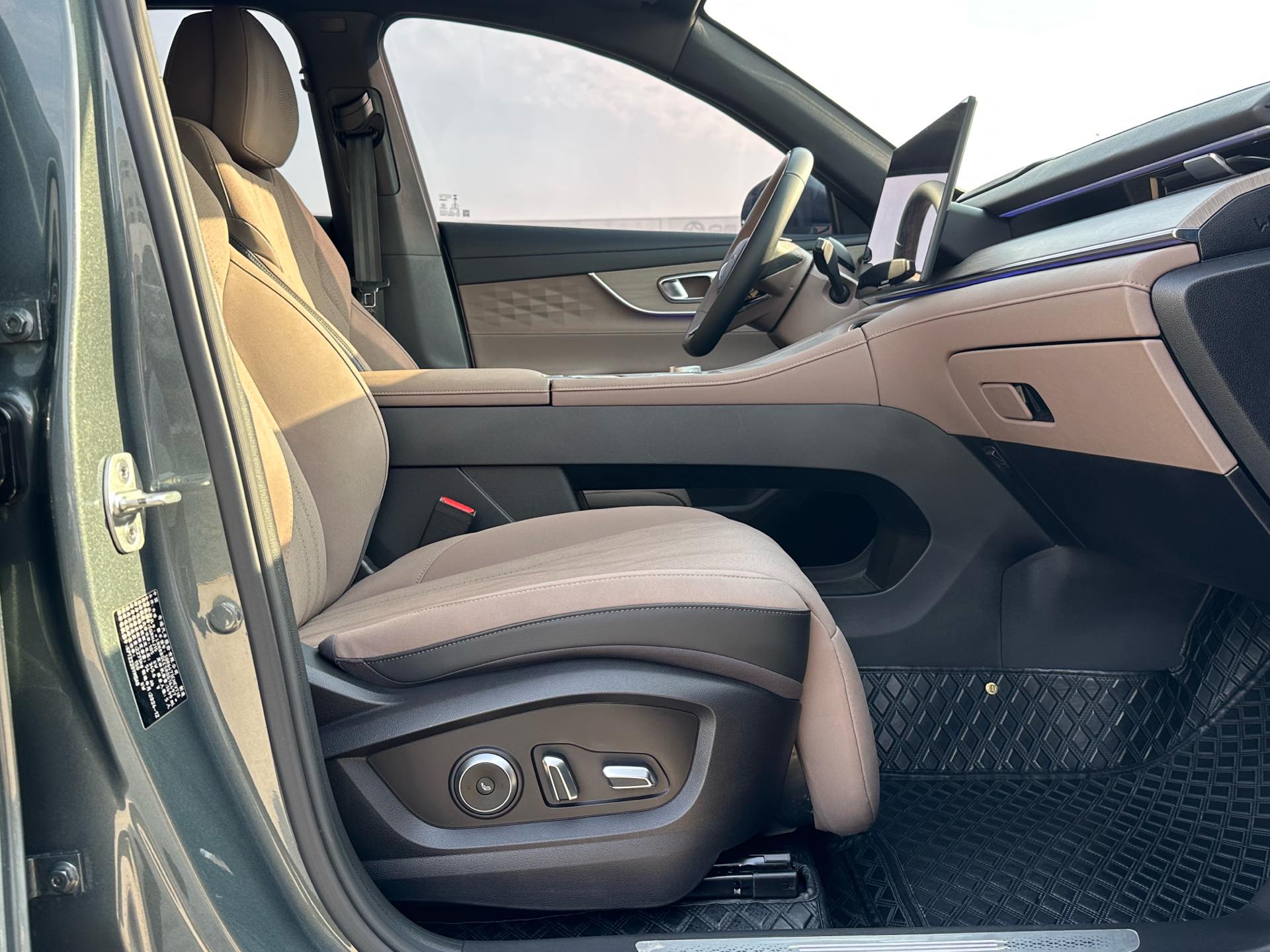 Chery 2025 Fengyun T8 1.5T 130km Deluxe 5-Seater