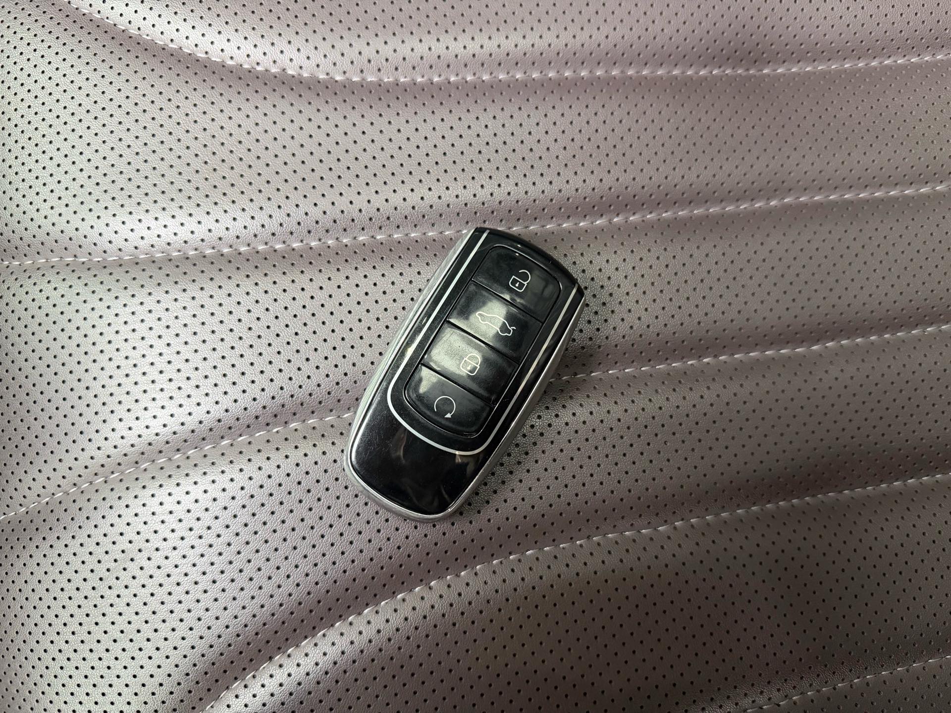 Chery 2025 Tiggo 9 C-DM 1.5T 106KM Super Enjoyment Edition 5-Seater
