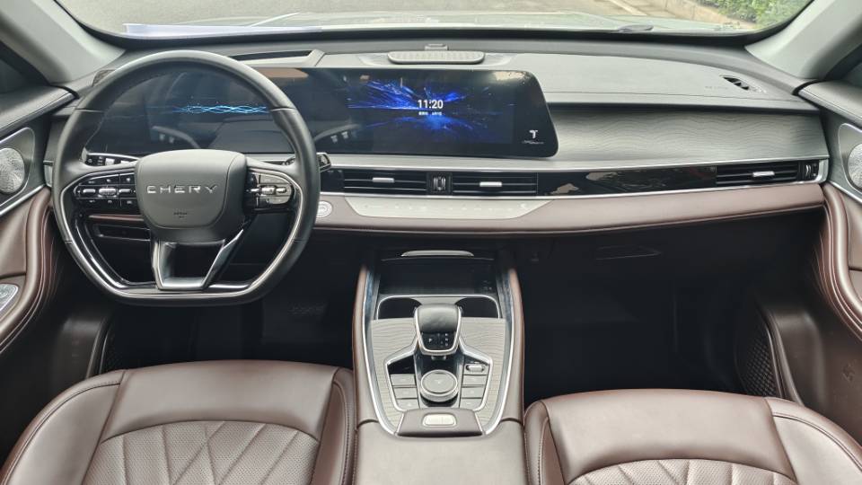 奇瑞 2022款 瑞虎8 PRO 2.0T 390T 两驱浩瀚版5座