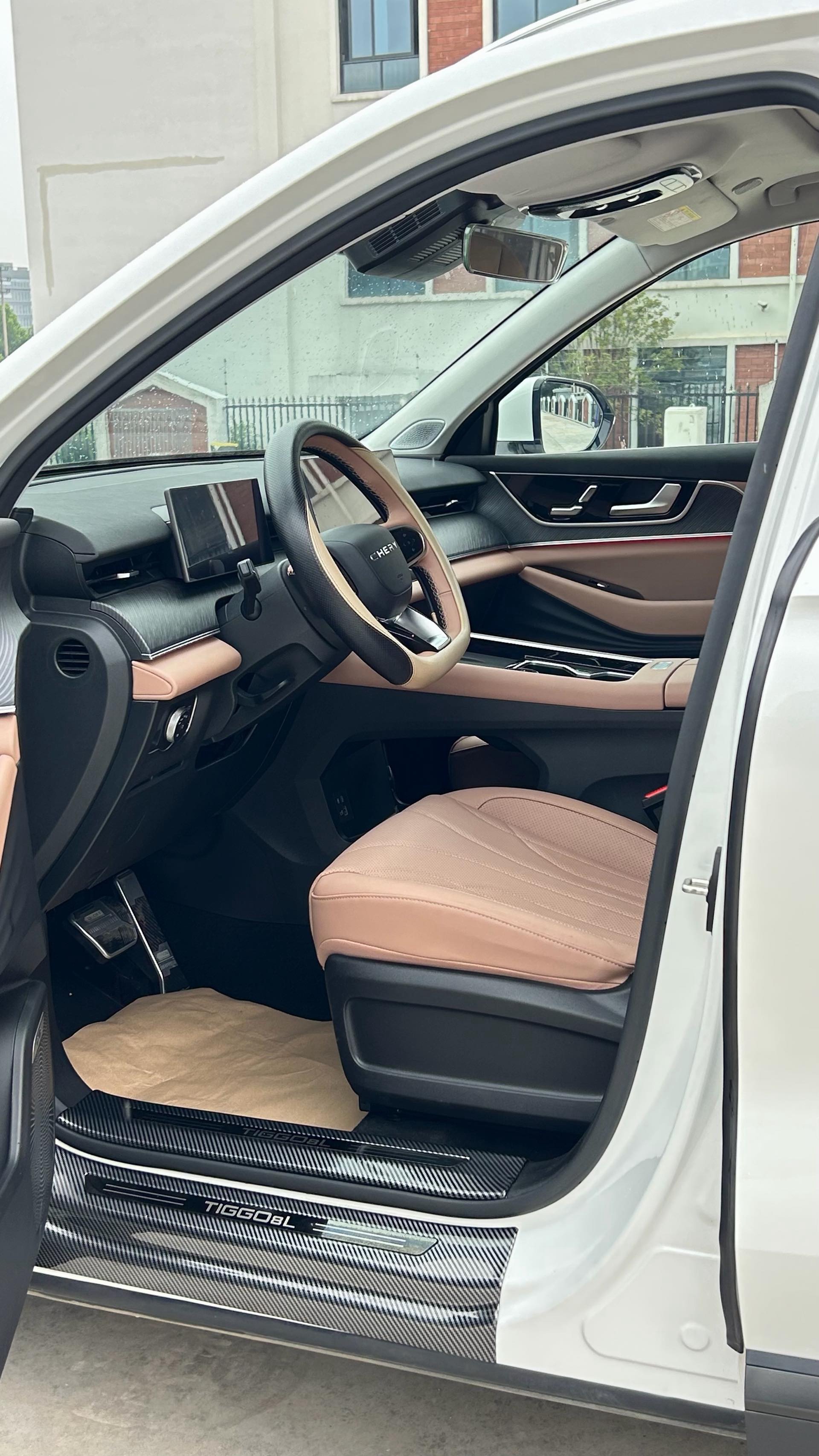 Chery 2024 Tiggo 8 PRO 2.0T 390T Champion Edition 2WD Peak Version 7-Seater