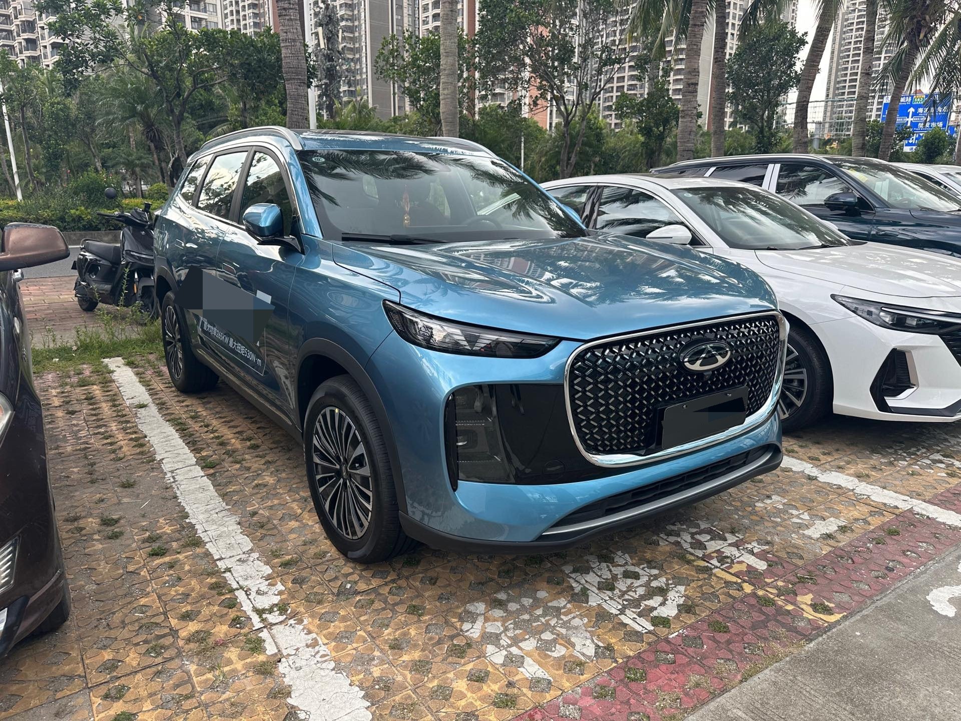 Chery 2025 Tiggo 8 PLUS C-DM 1.5T 90KM Premium 5-Seater