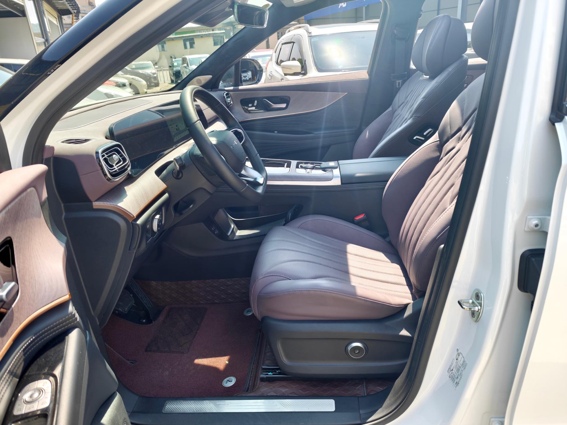 Chery 2025 Tiggo 9 2.0T 2WD Premium 5-Seater