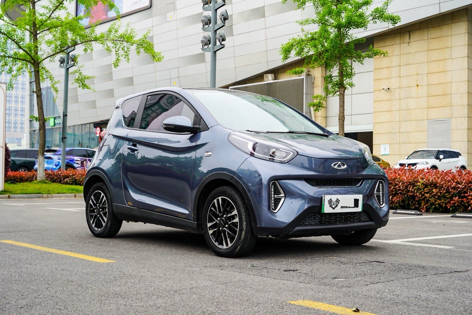 奇瑞 2022款 eQ1 甜粉款 半糖版 三元锂 30kW 301km