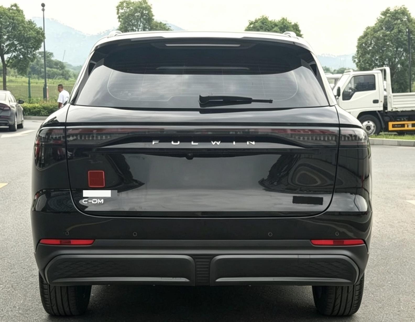 奇瑞 2025款 风云T9 C-DM 1.5T 120 长续航版尊贵型5座磷酸铁锂
