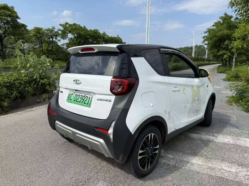 奇瑞 2022款 eQ1 甜粉款 微糖版 磷酸铁锂 30kW 301km