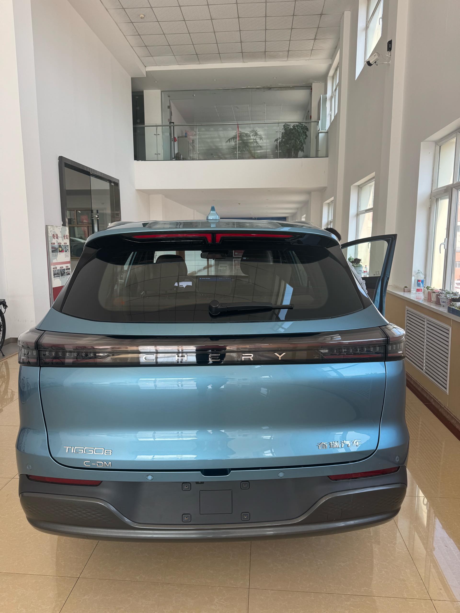 奇瑞 2025款 瑞虎8 PLUS C-DM 1.5T 90KM尊贵型5座