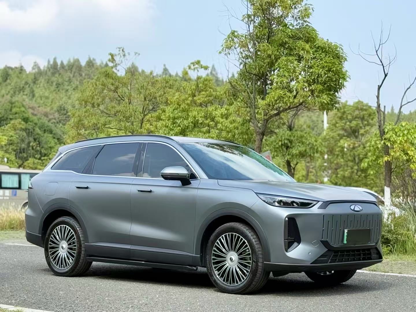 奇瑞 2024款 风云T9 C-DM 1.5T 120 长续航版旗舰型7座