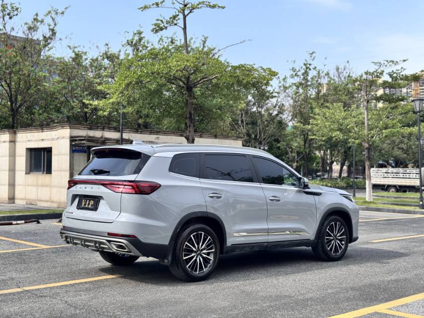 奇瑞 2024款 瑞虎8 PRO 1.6T 290T 冠军版两驱巅峰版7座
