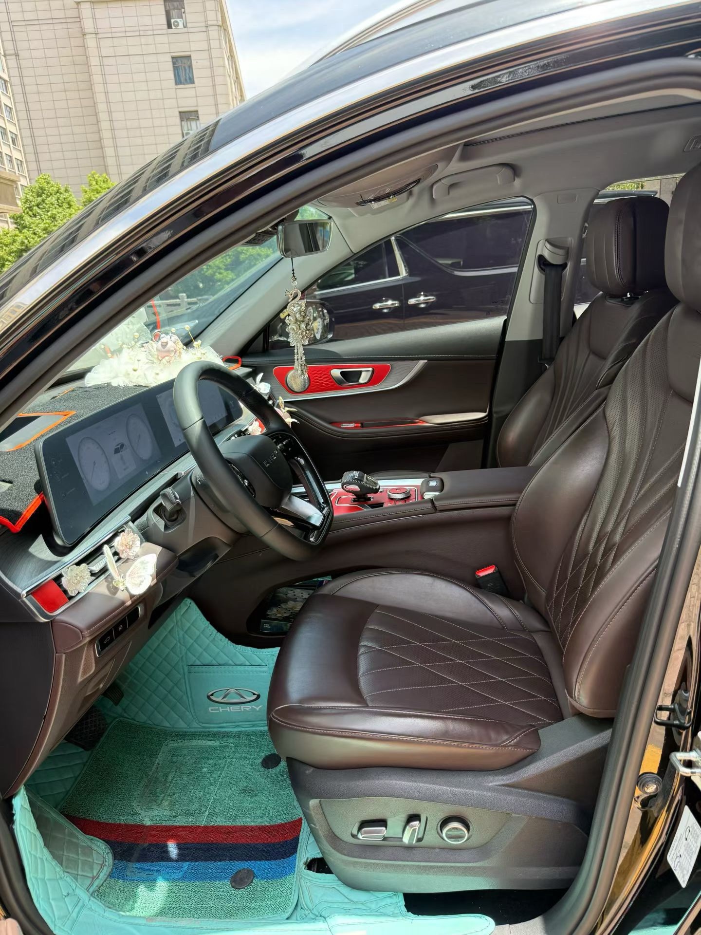 Chery 2024 Tiggo 8 PRO 2.0T 390T Champion Edition 2WD Peak Version 7-Seater