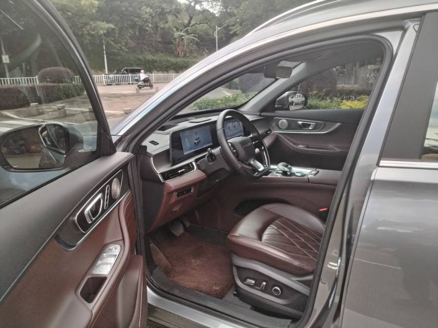 Chery 2024 Tiggo 8 PRO 2.0T 390T Champion Edition 2WD Peak 7-Seater